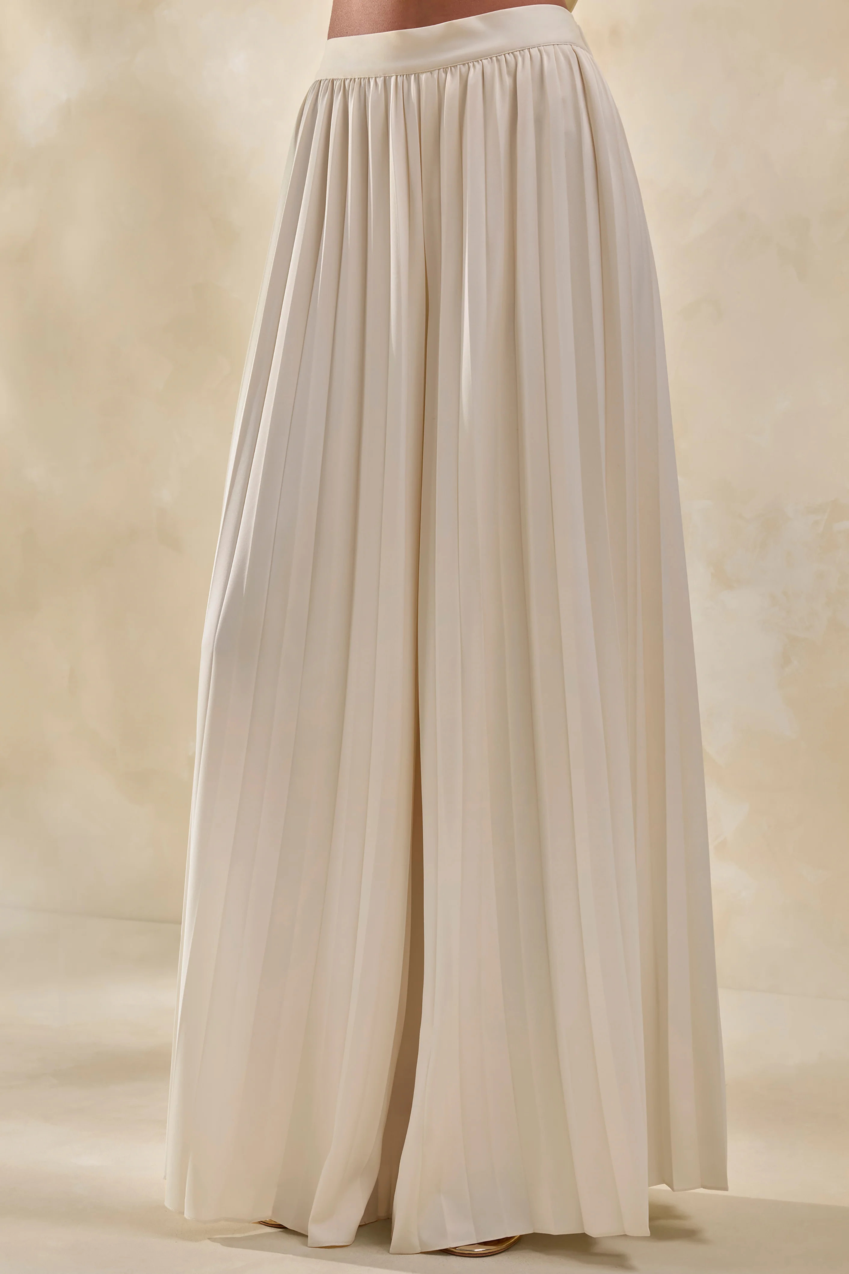 Lerenza | Cream Satin Wide-Leg Pleated Trousers - Image 3
